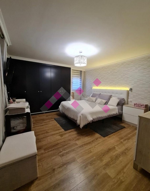 Renovated apartment located in residential area in Sant Juli de Lria-Sant Juli de Lria-